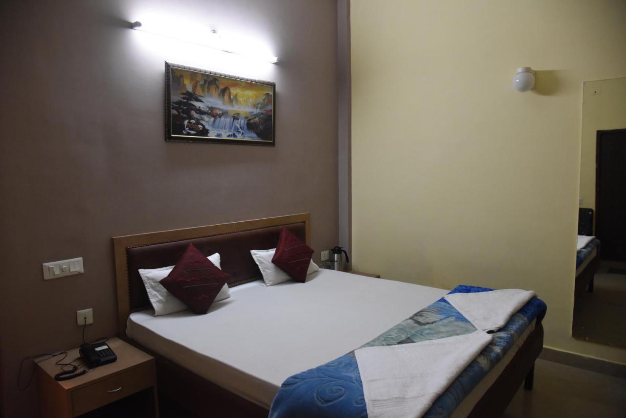 Natraj Hotel Darbhanga Εξωτερικό φωτογραφία