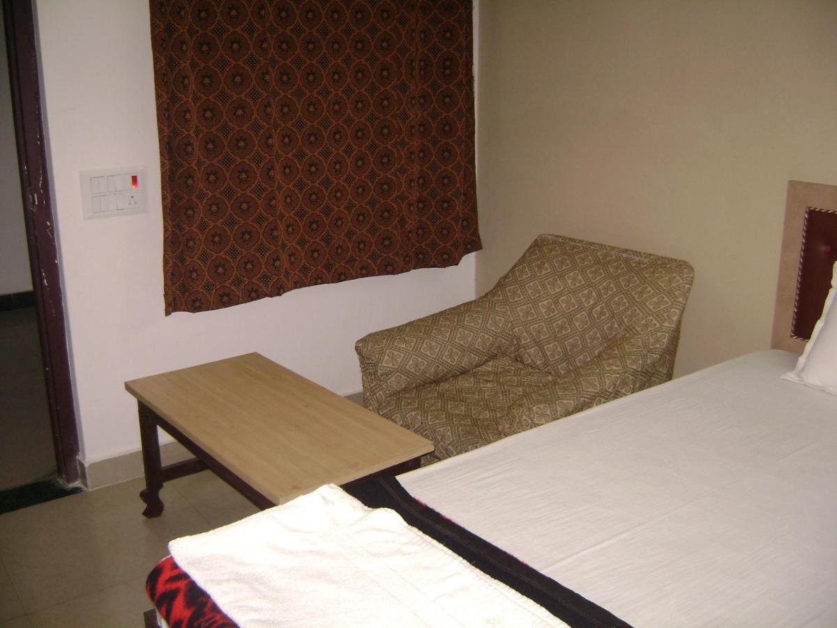 Natraj Hotel Darbhanga Εξωτερικό φωτογραφία